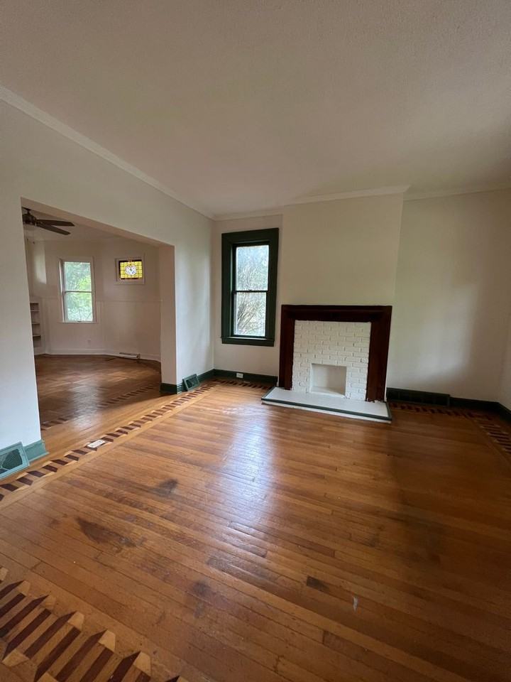 3313 Allendale St - Photo 4 of 36