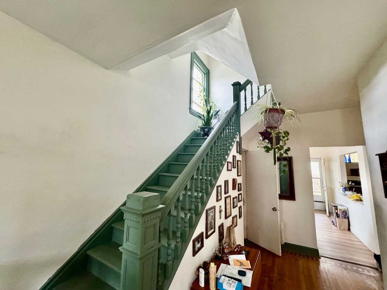 3313 Allendale St - Photo 3 of 36