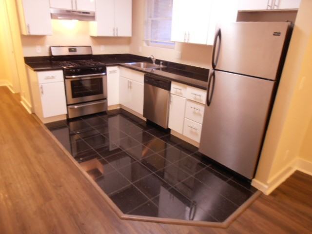 636 Ellis Street - Photo 3 of 11