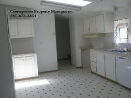 featured image of 1814 Trails End Ln