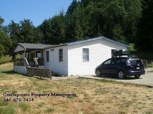 1814 Trails End Lane - Photo 4 of 10