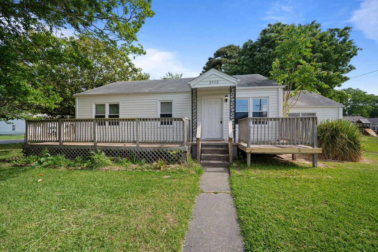 2932 Mars St - Photo 2 of 24