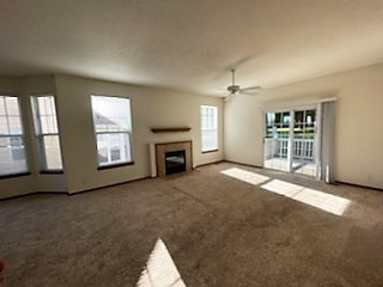 2519 Sandhutton Ave - Photo 2 of 11