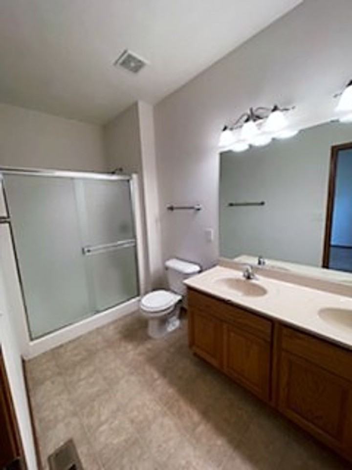 2519 Sandhutton Ave - Photo 7 of 11