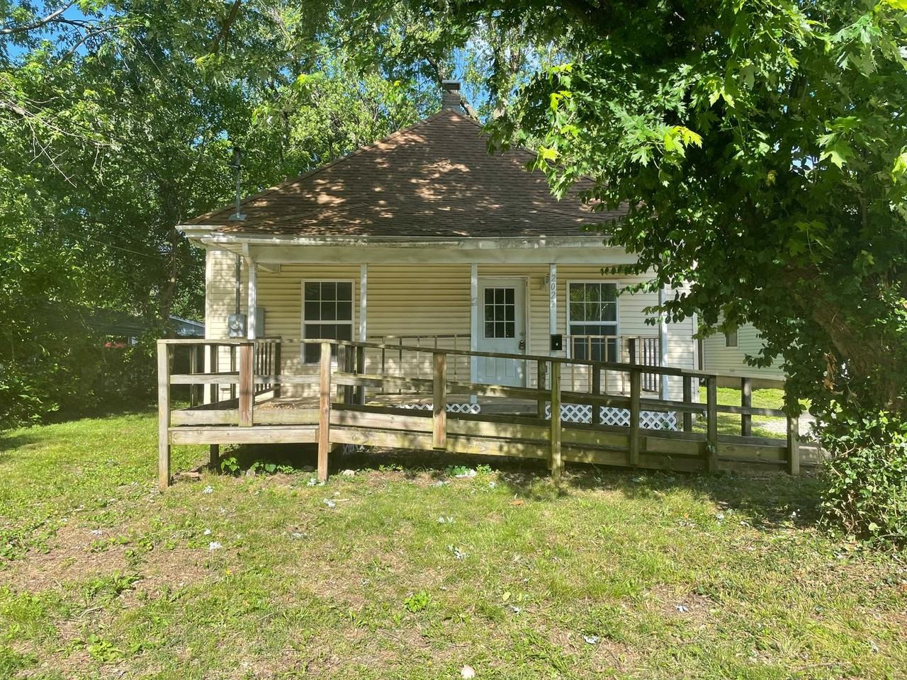 2022 N Roosevelt Ave - Photo 2 of 28