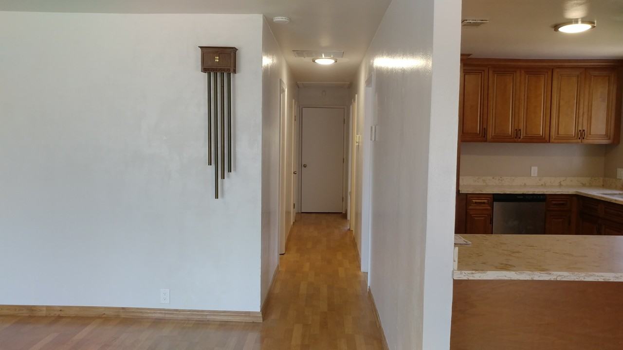 3315 Pepper Tree Ln - Photo 3 of 48