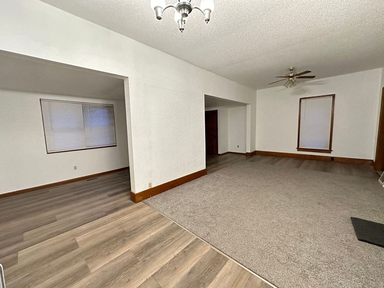 732 Pleasant St - Photo 3 of 8