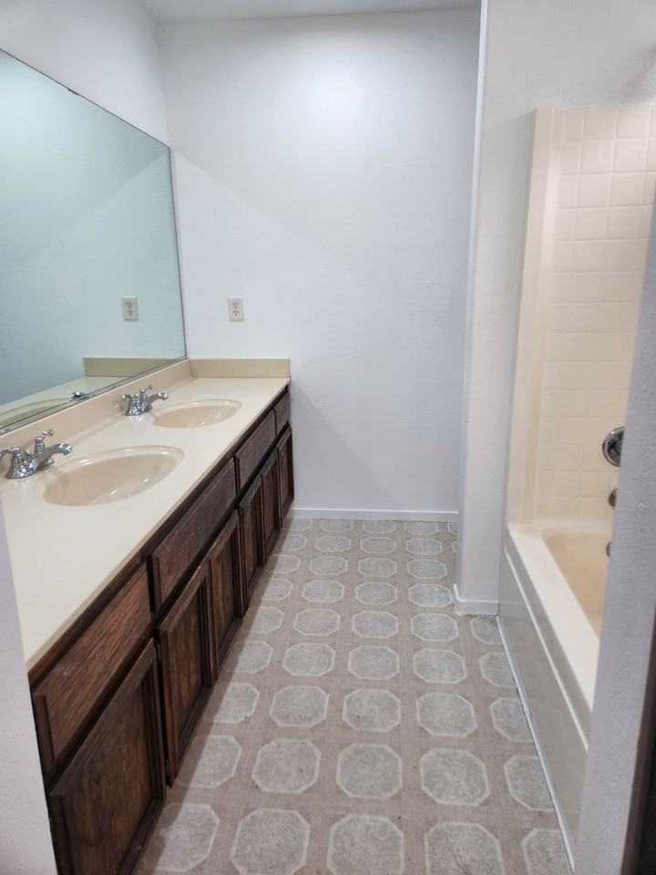 132 Campfire Cir - Photo 3 of 9