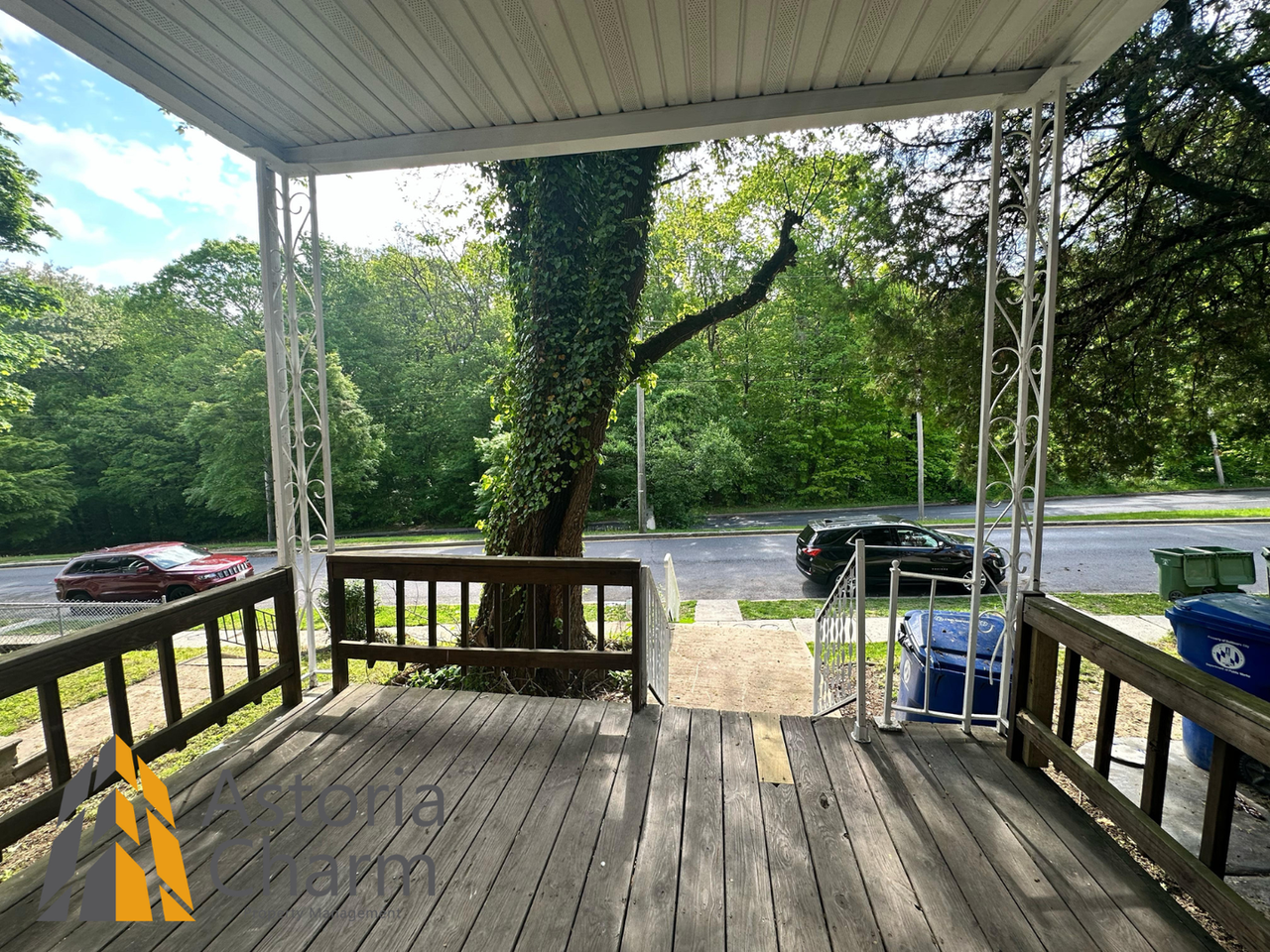 2574 Druid Park Dr - Photo 2 of 36