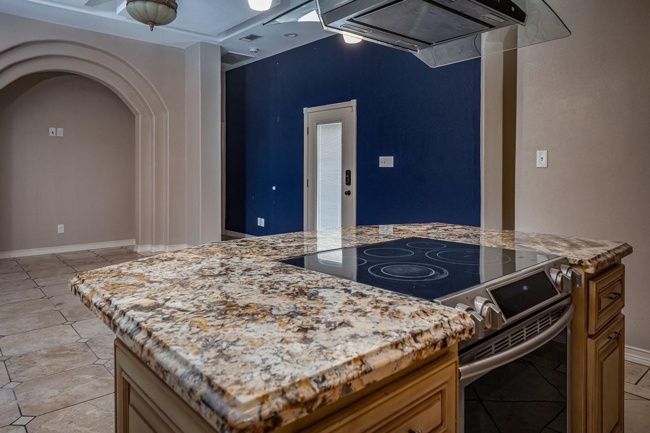 101 Margaret Ln - Photo 6 of 16
