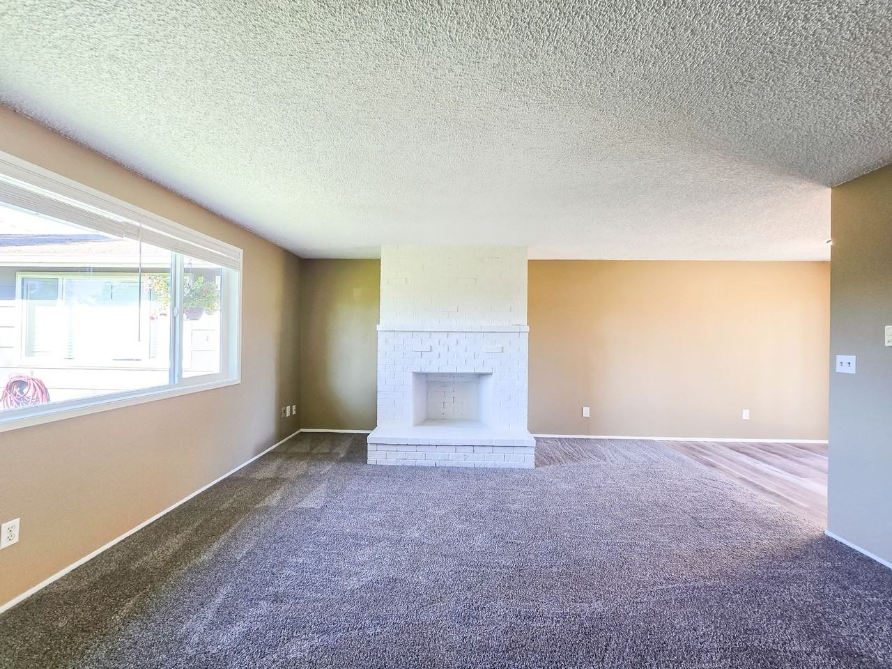 4321 84th St Ne - Photo 3 of 14