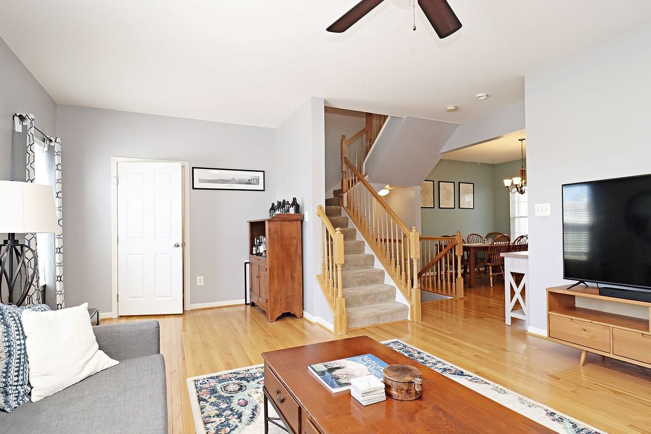 37 Pine Needle Way - Photo 2 of 29