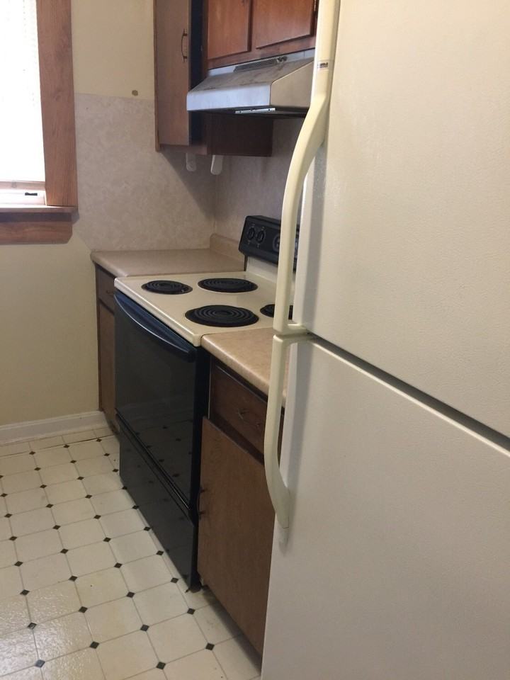 401 Fairfax Street - Photo 3 of 11