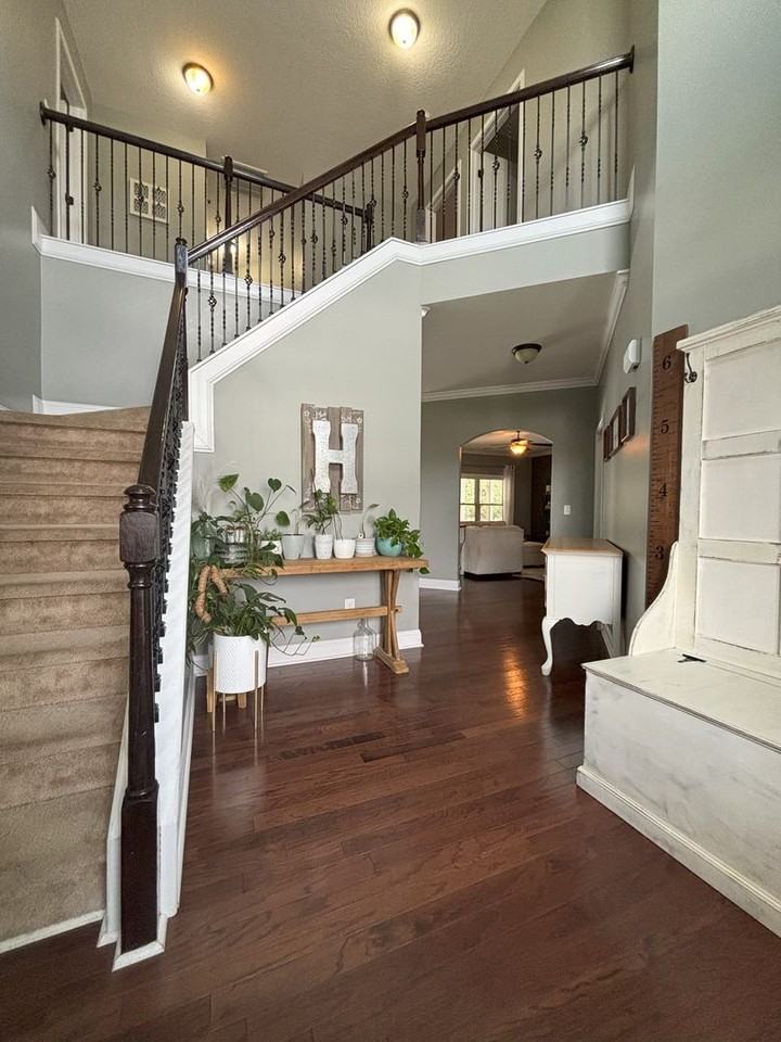 311 Bear Run - Photo 3 of 43