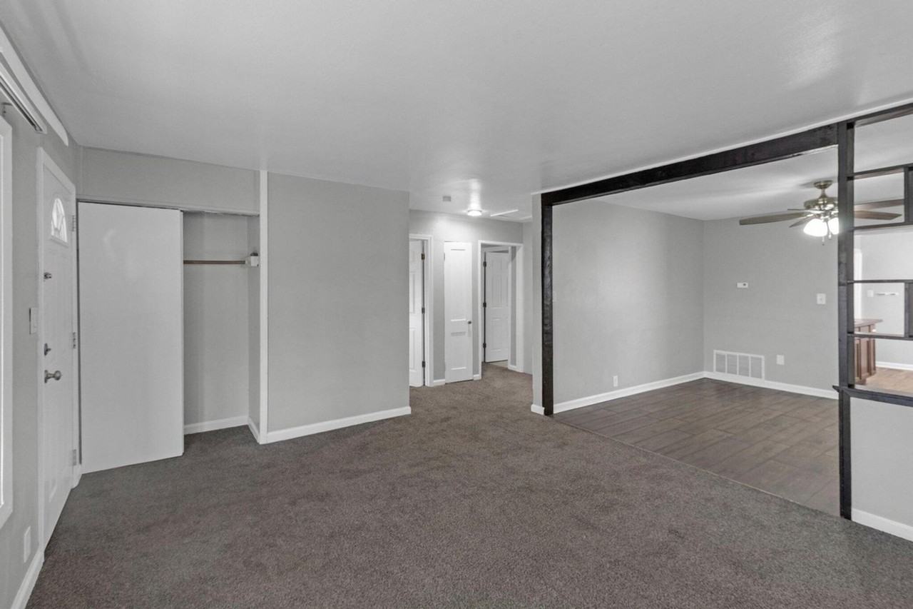 1943 Missouri St - Photo 3 of 19