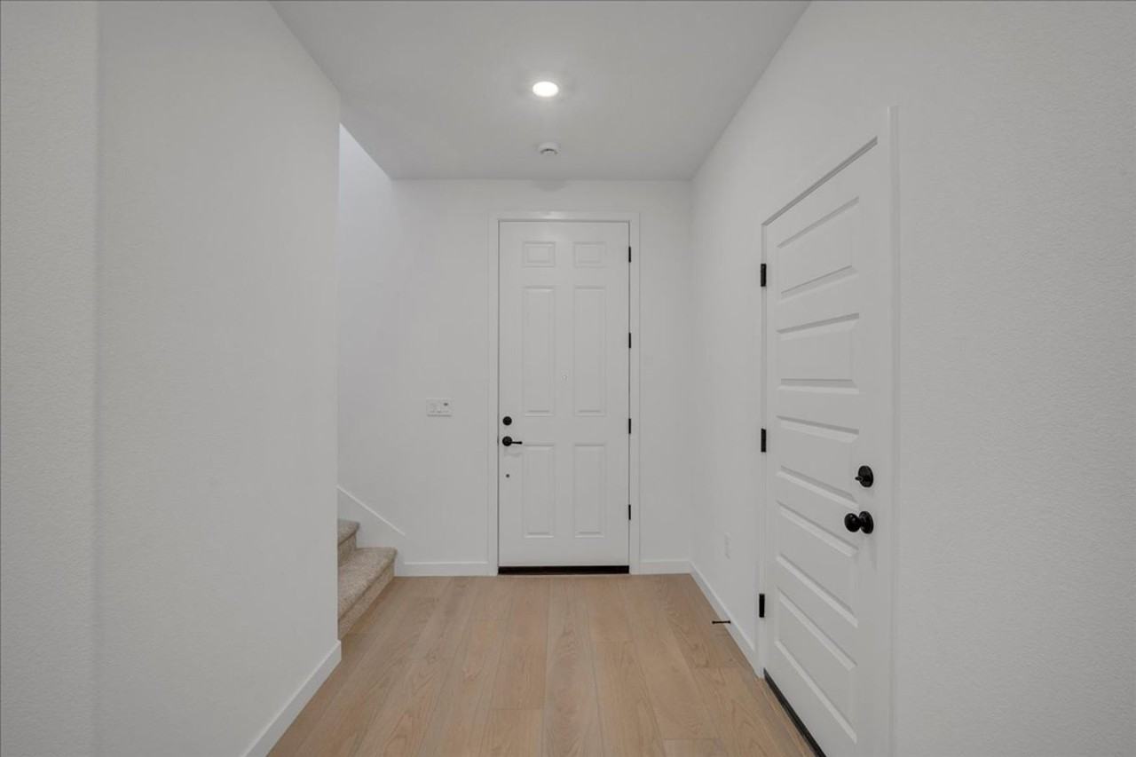 12658 Rosefinch Way - Photo 2 of 43