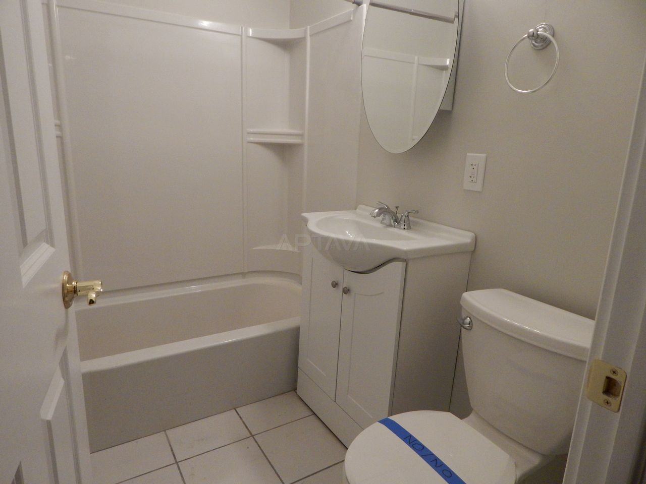 483 Medford St #B - Photo 7 of 9