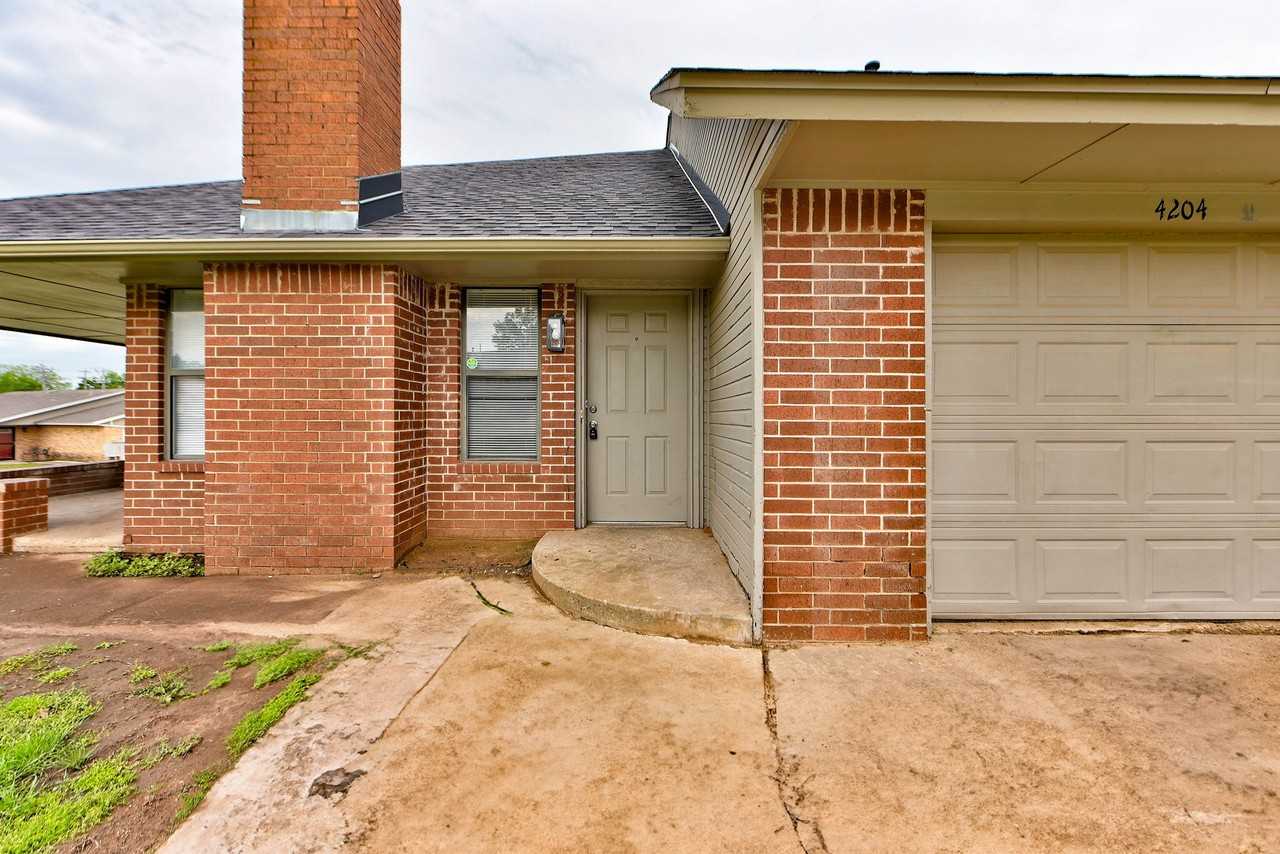 4204 Fort Drive - Photo 3 of 31