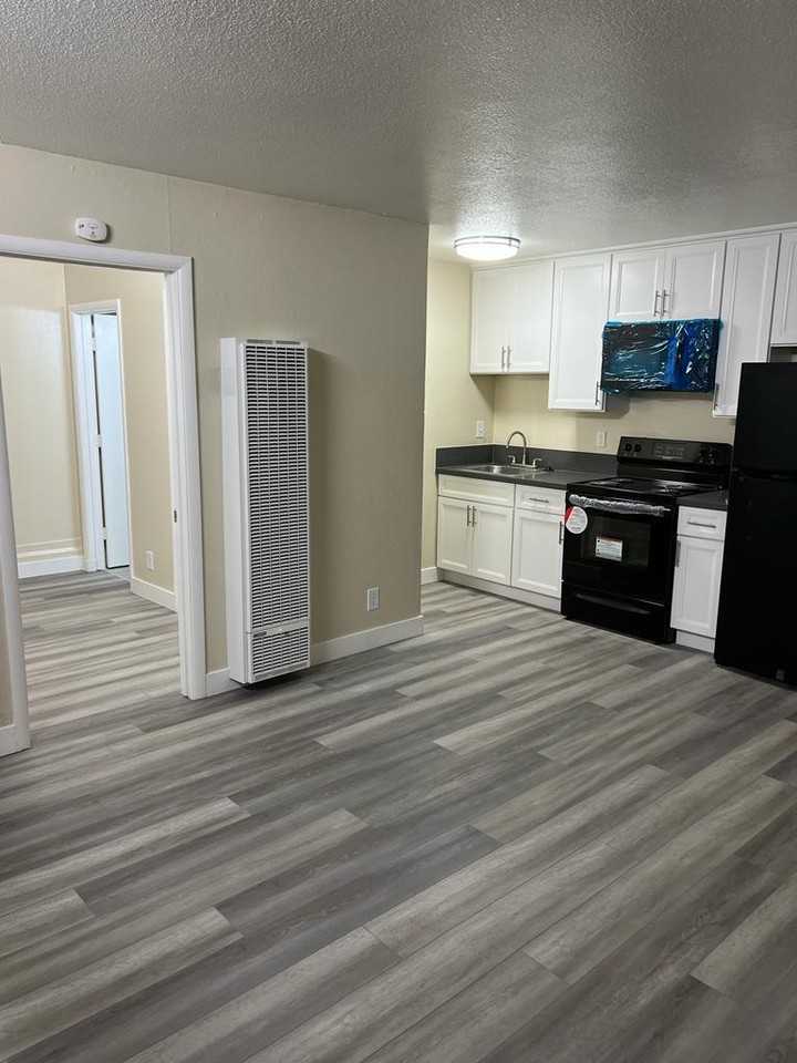 1931 Dwight Way - Photo 3 of 15
