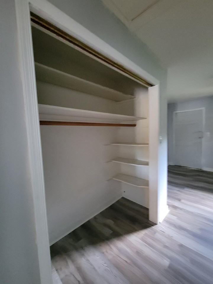 Sprague Garden Apartments - Photo 5 of 8