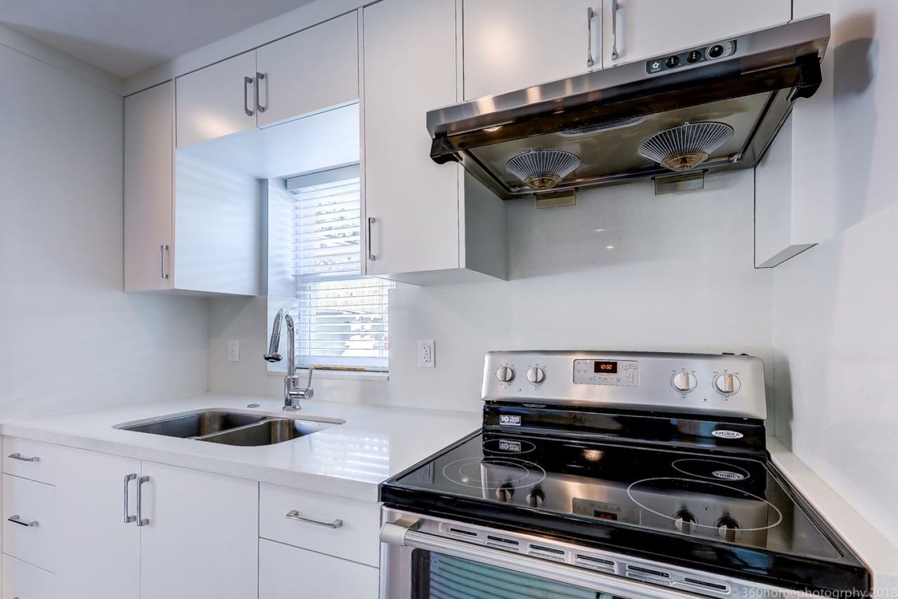 432 E 62nd Ave - Photo 2 of 11