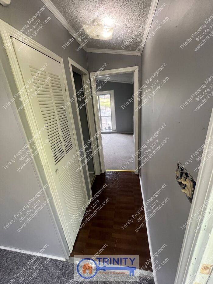 20 Big Foot Dr - Photo 2 of 9