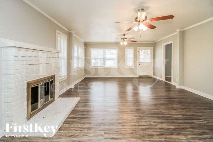 109 E Palmetto Ave - Photo 3 of 15