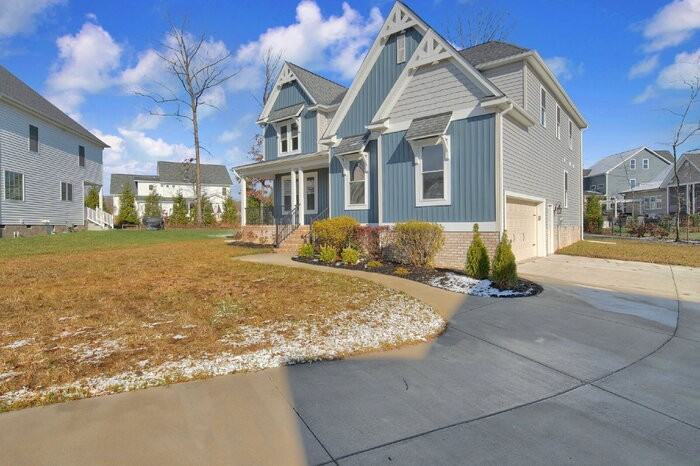 15401 Adelay Ct - Photo 3 of 50