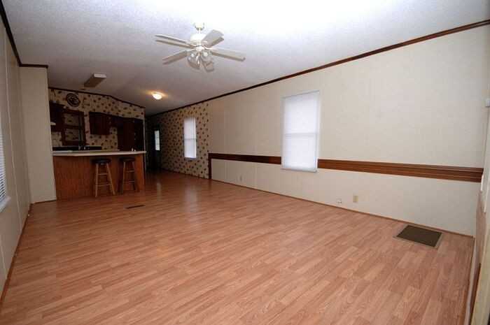 1648 Old Grantham Rd - Photo 2 of 7