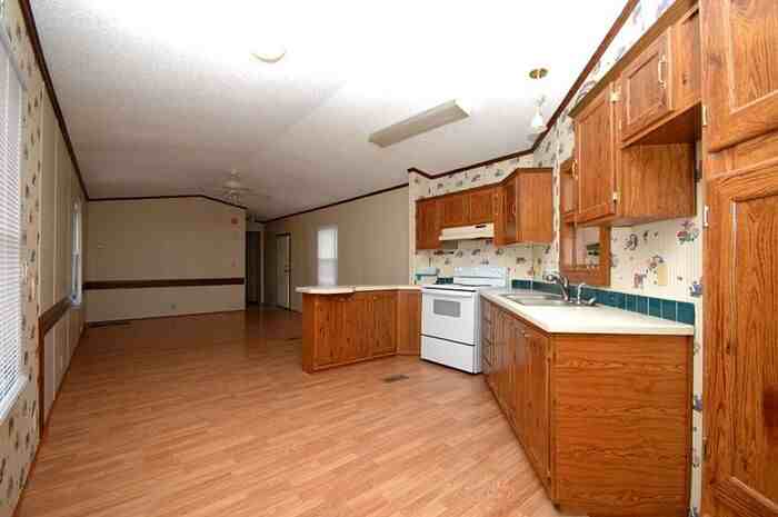 1648 Old Grantham Rd - Photo 3 of 7