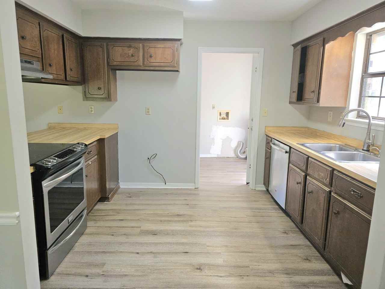 9420 Burnt Tree Dr #NA - Photo 3 of 15