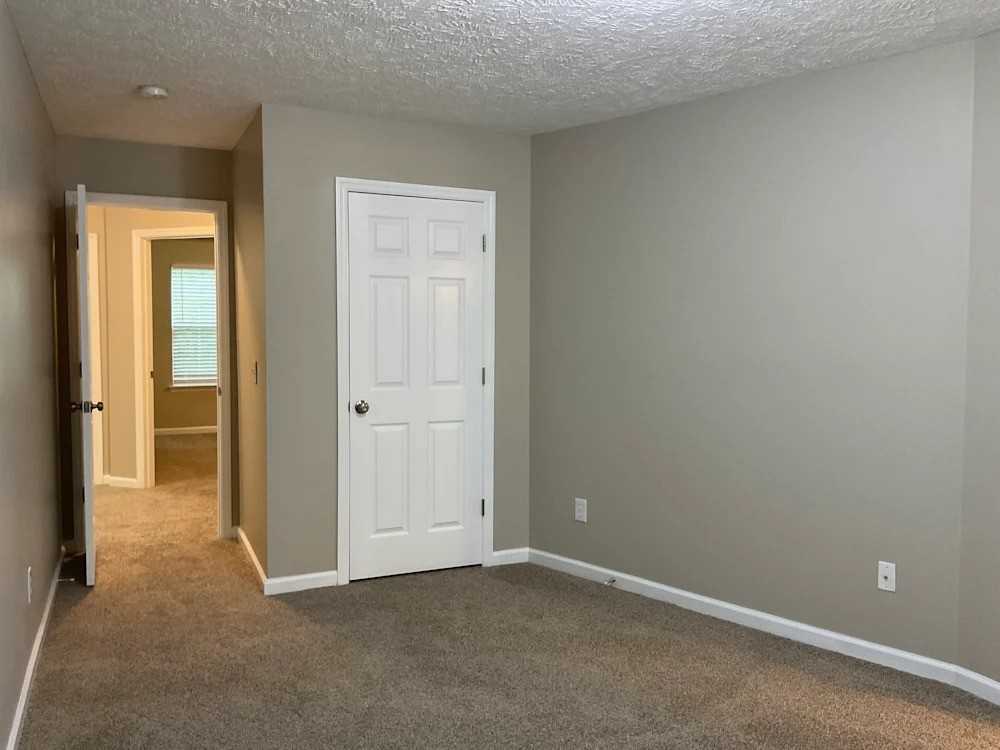 7013 Calderwood Dr #NA - Photo 3 of 8