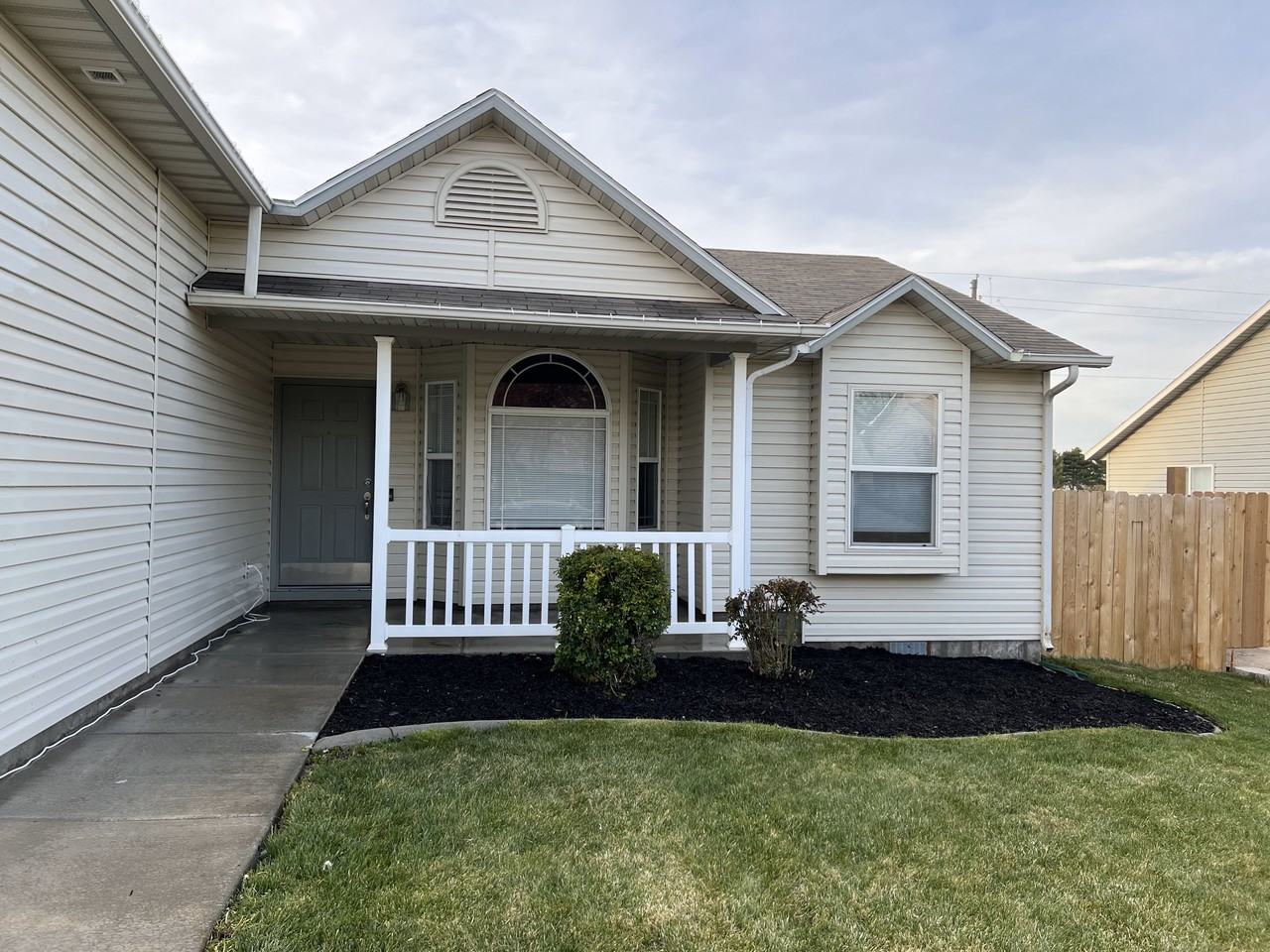 561 W Palmer Dr #NA - Photo 2 of 13