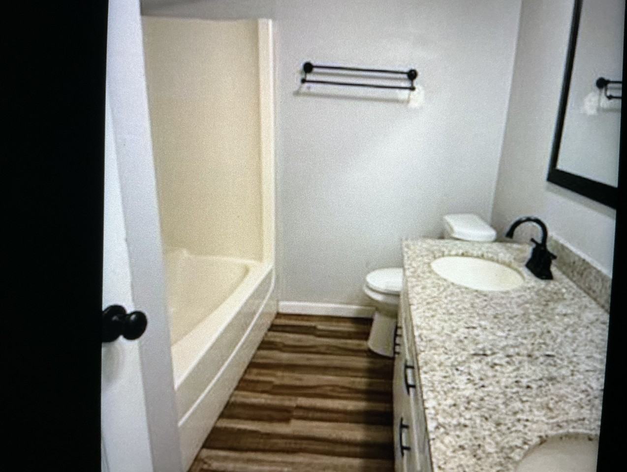 5006 Creekwood Ter #5006A - Photo 5 of 8