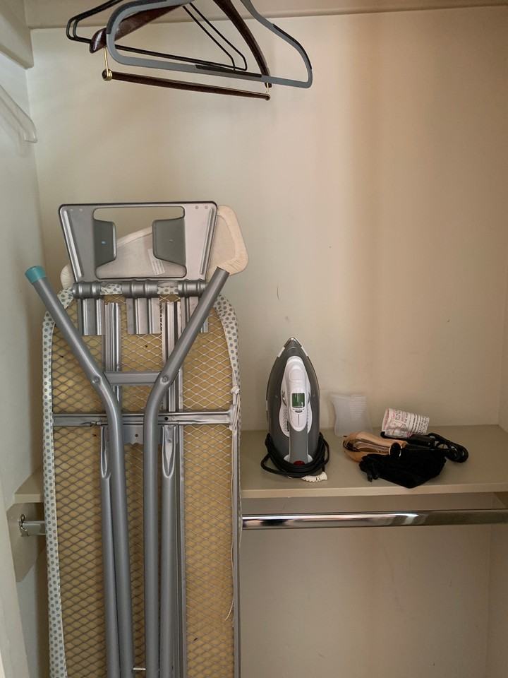 2822 Leeland St - Photo 4 of 18