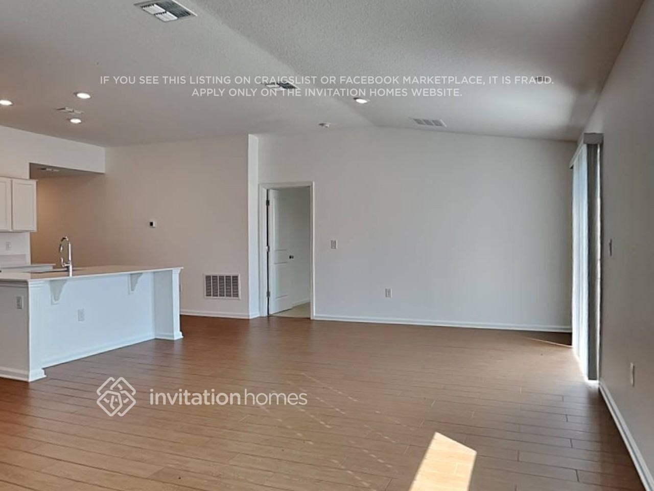 1074 Caitlin Loop - Photo 4 of 28