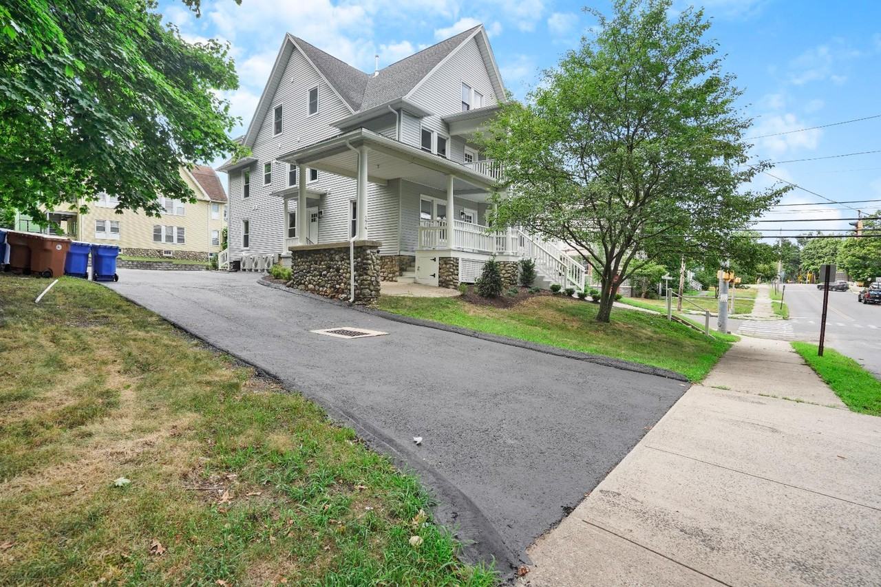 174 Coram Avenue - Photo 2 of 2