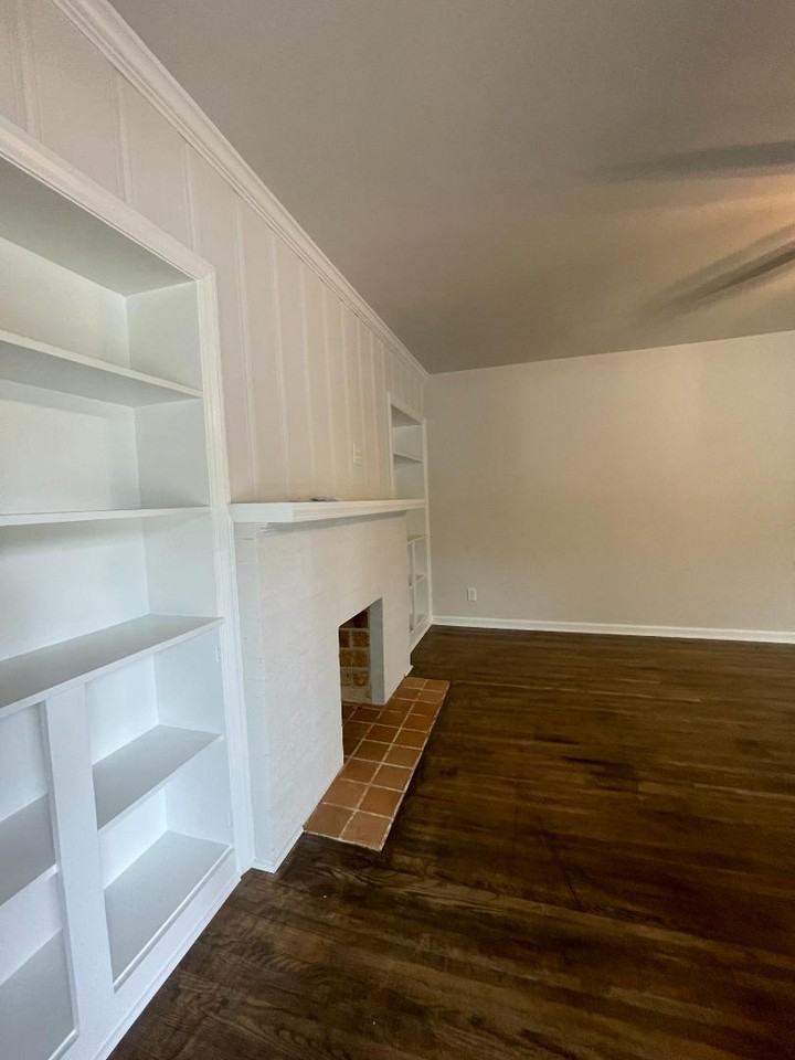 205 W Drake Ave - Photo 2 of 11
