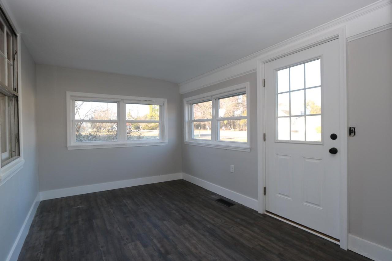 2046 Bypass Rd - Photo 2 of 20