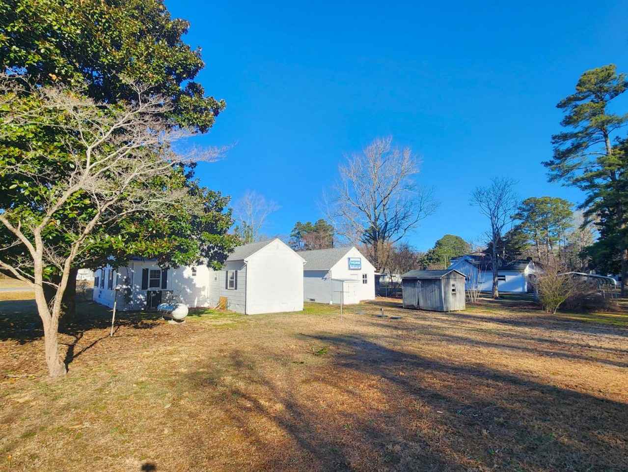 2046 Bypass Rd - Photo 7 of 20