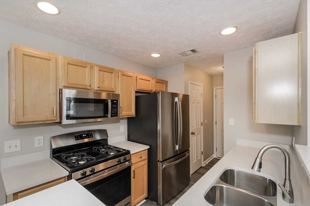 143 Oak Grove Pl - Photo 7 of 17