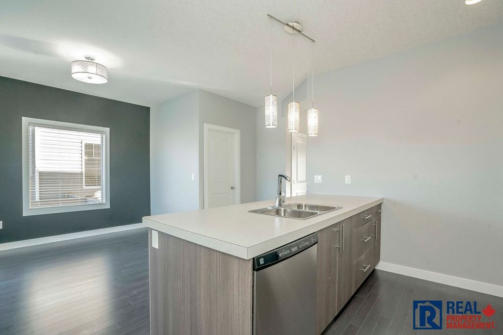 9300 72 Avenuekey 46 #1 - Photo 3 of 25