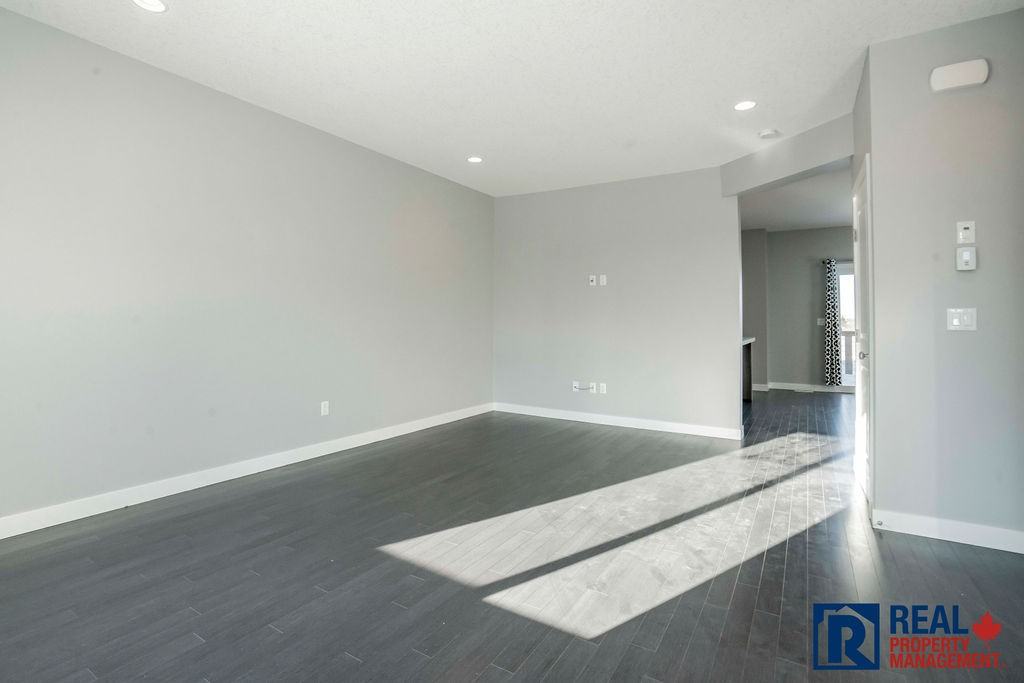 9300 72 Avenuekey 46 #1 - Photo 7 of 25