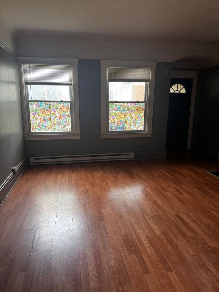 E. 96th Street 4210 - Photo 4 of 11