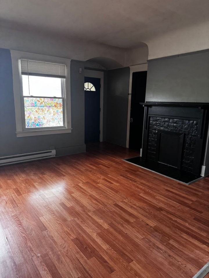 E. 96th Street 4210 - Photo 5 of 11