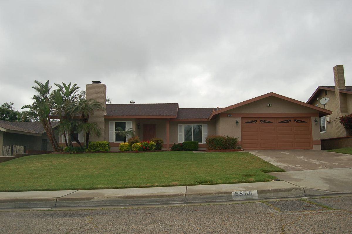 5564 Louise St - Photo 2 of 27