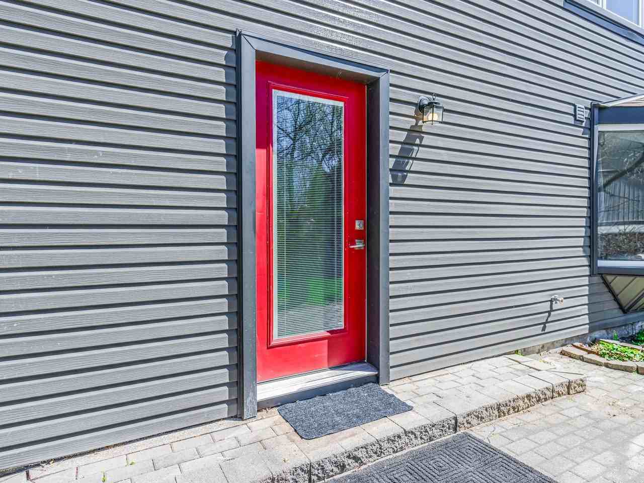 10 Richvale Drive South - Photo 2 of 17
