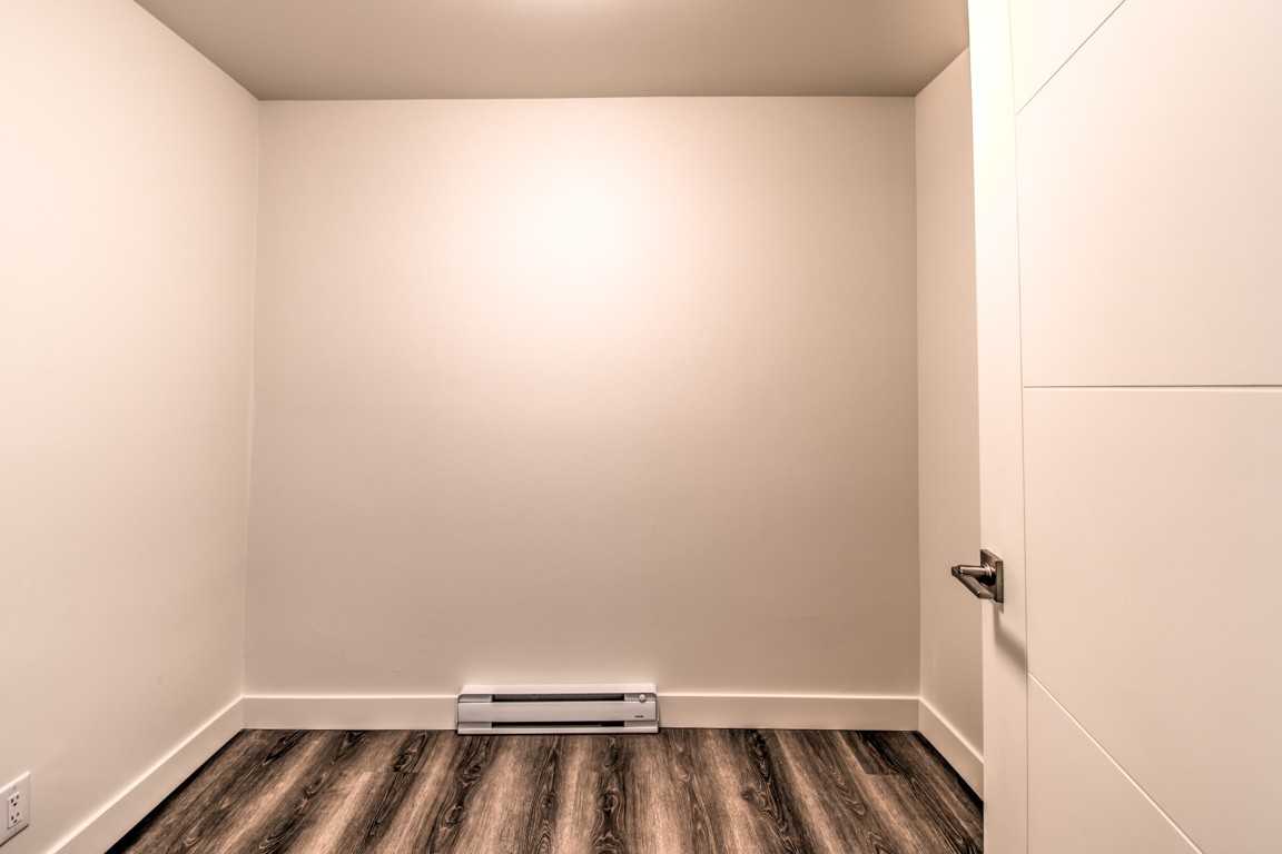 3904 32 St303 #303 - Photo 4 of 20