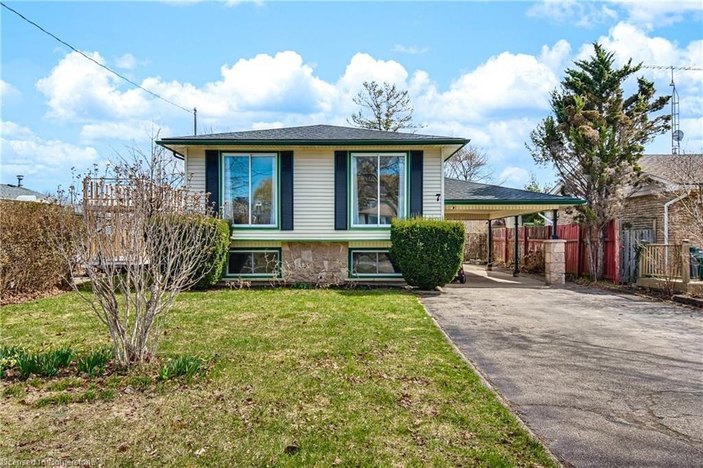 7 Centennial Dr #1 - Photo 2 of 32