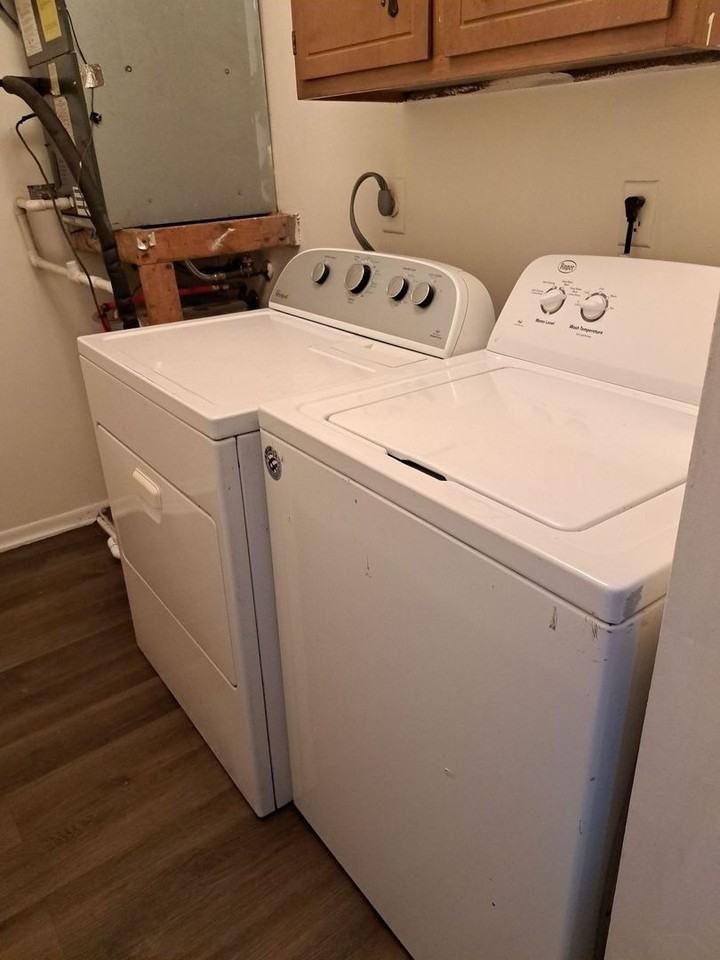 3704 E 11th St #C - Photo 4 of 18